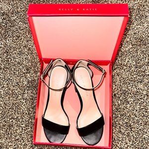 Kelly & Katie black heels: size 8.5